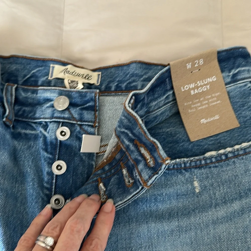 Madewell Low Slung Baggy Light Blue Wide-Leg Jeans - Picture 5 of 15